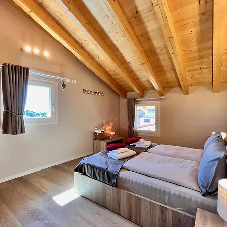 Holiday home Antica Corte - Attico & View Montinelle